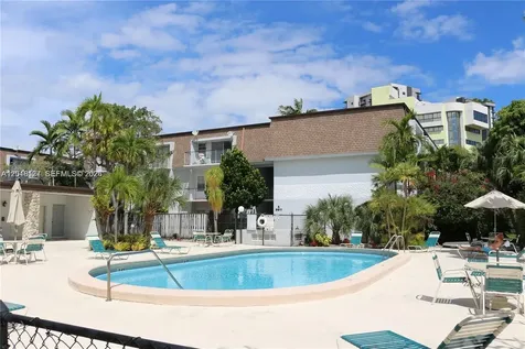 9611 SW 77th Avenue Miami FL 33156