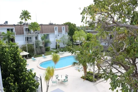 9611 SW 77th Avenue Miami FL 33156