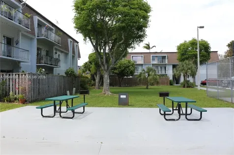 9611 SW 77th Avenue Miami FL 33156