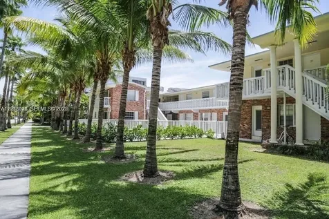 100 Sunrise Drive Key Biscayne FL 33149