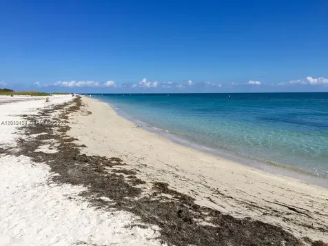 100 Sunrise Drive Key Biscayne FL 33149