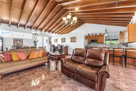 3285 SW 132nd Avenue Miami FL 33175