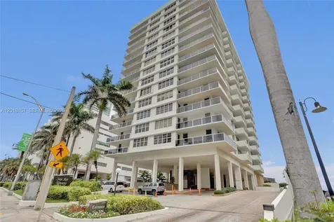 3725 S Ocean Drive Hollywood FL 33019