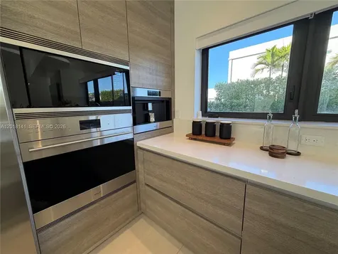 16786 Natures Way Weston FL 33326