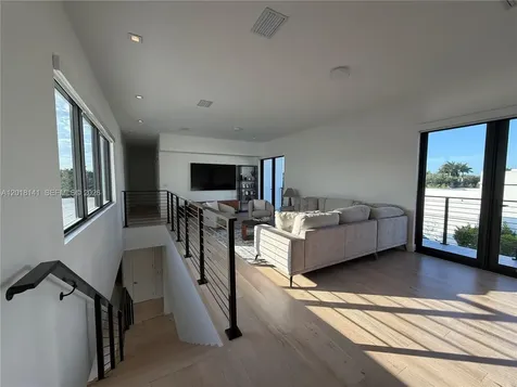 16786 Natures Way Weston FL 33326