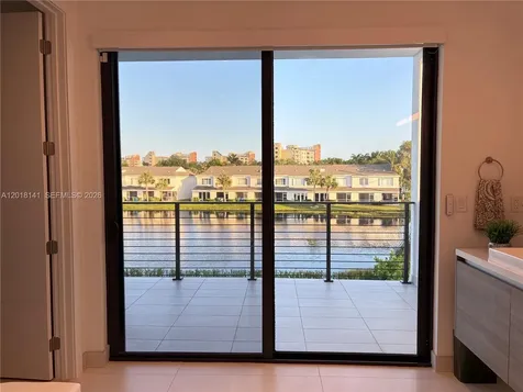 16786 Natures Way Weston FL 33326