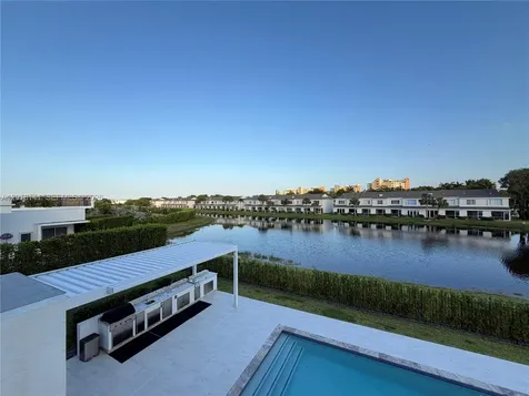 16786 Natures Way Weston FL 33326
