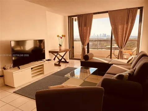 2555 Collins Avenue Miami Beach FL 33140