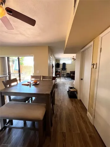 192 Springdale Circle Palm Springs FL 33461