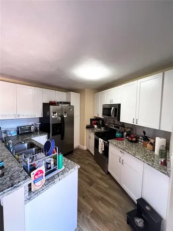 192 Springdale Circle Palm Springs FL 33461
