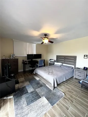 192 Springdale Circle Palm Springs FL 33461