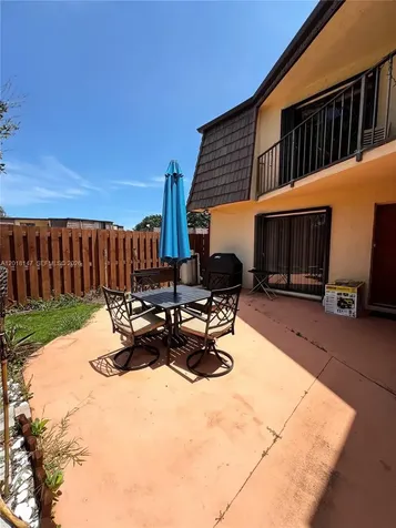 192 Springdale Circle Palm Springs FL 33461