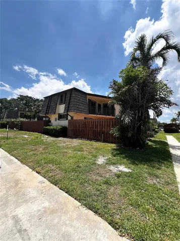 192 Springdale Circle Palm Springs FL 33461