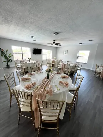 192 Springdale Circle Palm Springs FL 33461