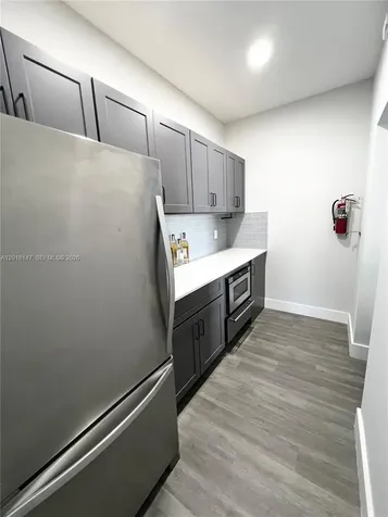 192 Springdale Circle Palm Springs FL 33461