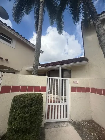 1004 San Remo Circle Homestead FL 33035