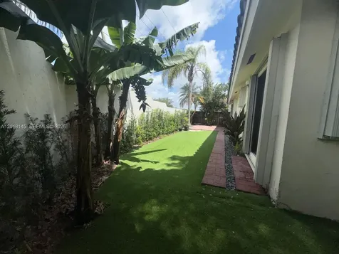 1004 San Remo Circle Homestead FL 33035
