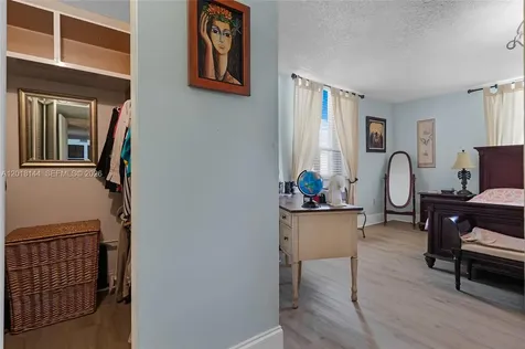 6841 SW 147th Avenue Miami FL 33193