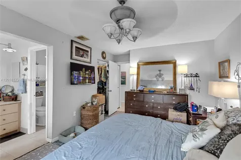 19903 NW 67th Court Hialeah FL 33015