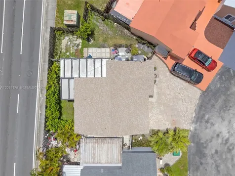 19903 NW 67th Court Hialeah FL 33015