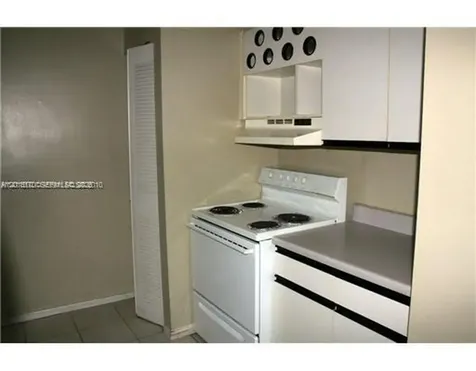 365 SW 86th Avenue Pembroke Pines FL 33025