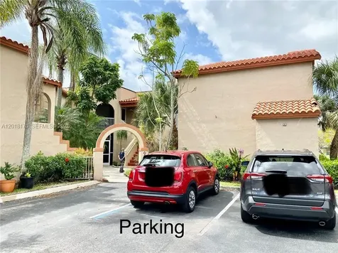 365 SW 86th Avenue Pembroke Pines FL 33025