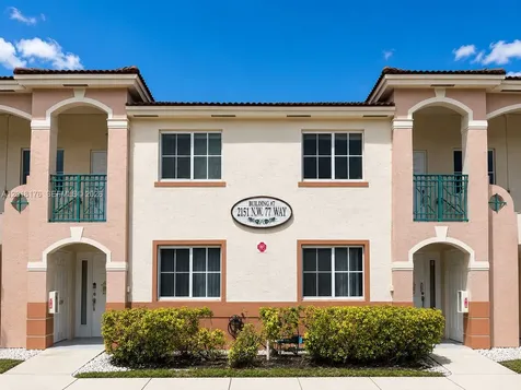 2151 NW 77th Way Pembroke Pines FL 33024