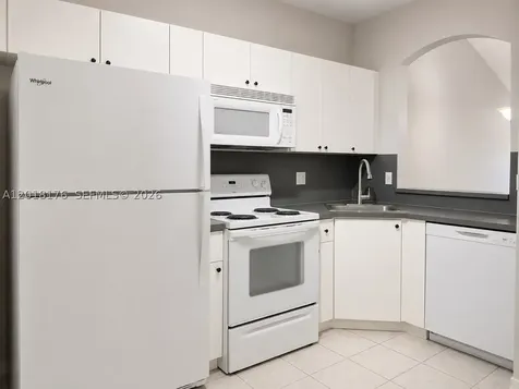 2151 NW 77th Way Pembroke Pines FL 33024