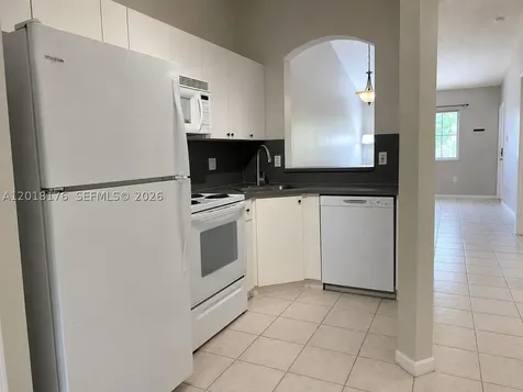 2151 NW 77th Way Pembroke Pines FL 33024