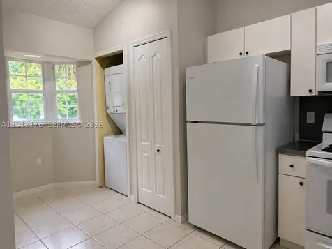 2151 NW 77th Way Pembroke Pines FL 33024