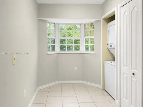 2151 NW 77th Way Pembroke Pines FL 33024