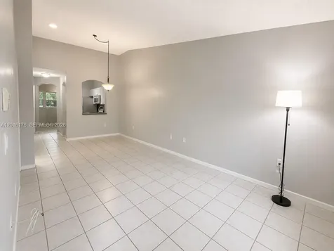 2151 NW 77th Way Pembroke Pines FL 33024