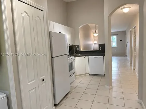 2151 NW 77th Way Pembroke Pines FL 33024
