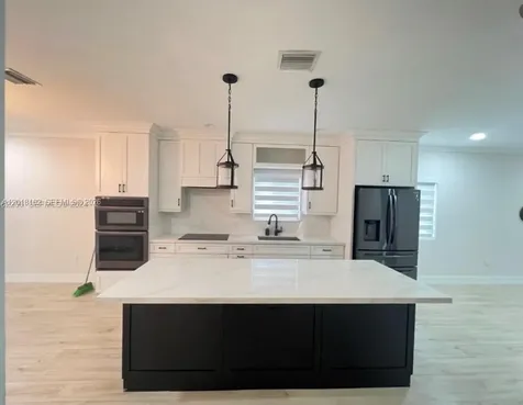 897 E 20th Street Hialeah FL 33013