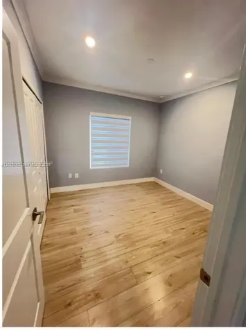 897 E 20th Street Hialeah FL 33013
