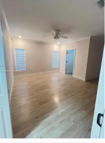 897 E 20th Street Hialeah FL 33013