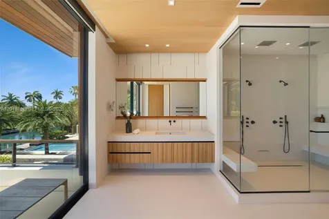 1420 W 23rd Street Miami Beach FL 33140