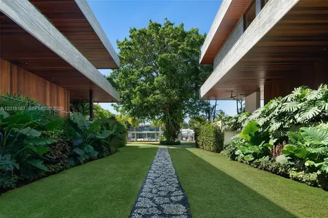 1420 W 23rd Street Miami Beach FL 33140