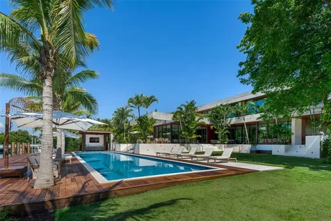 1420 W 23rd Street Miami Beach FL 33140