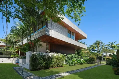 1420 W 23rd Street Miami Beach FL 33140