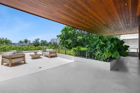 1420 W 23rd Street Miami Beach FL 33140