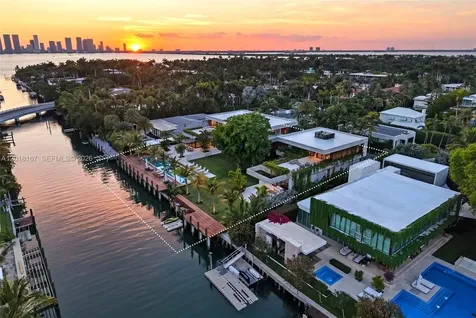 1420 W 23rd Street Miami Beach FL 33140