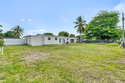 11490 Pinkston Drive Miami FL 33176