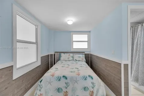29565 Flying Cloud Avenue Big Pine FL 33043