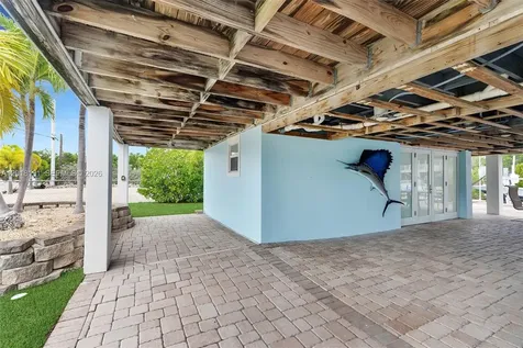 29565 Flying Cloud Avenue Big Pine FL 33043