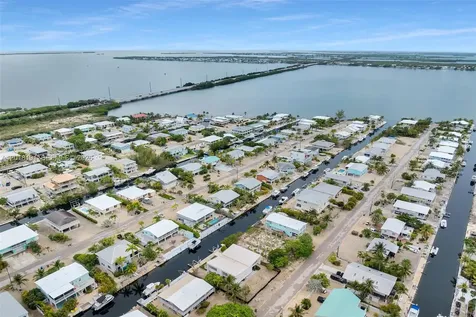 29565 Flying Cloud Avenue Big Pine FL 33043