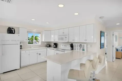 29565 Flying Cloud Avenue Big Pine FL 33043