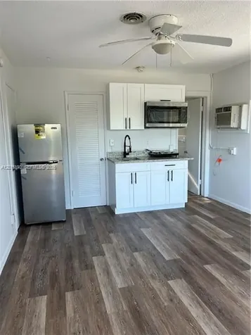 5741 NE 18th Avenue Fort Lauderdale FL 33334