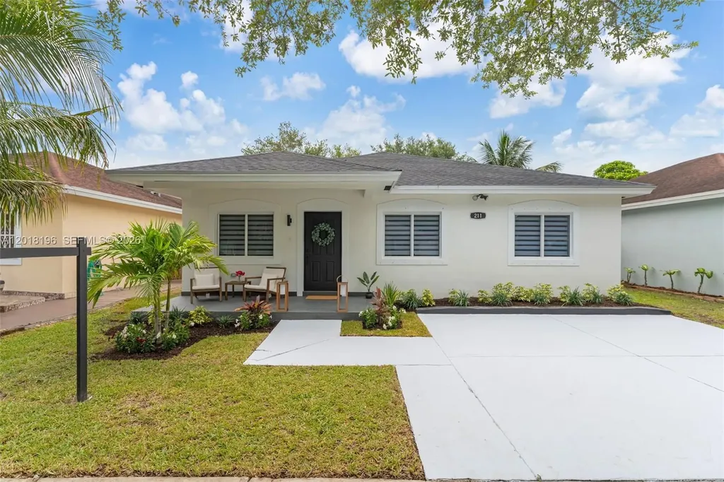 211 SW 15th Terrace Homestead FL 33030