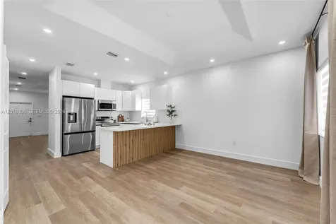 211 SW 15th Terrace Homestead FL 33030